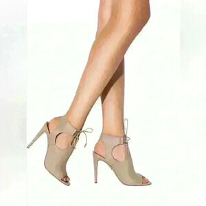 Aquazzura high heels size 6 neutrals color